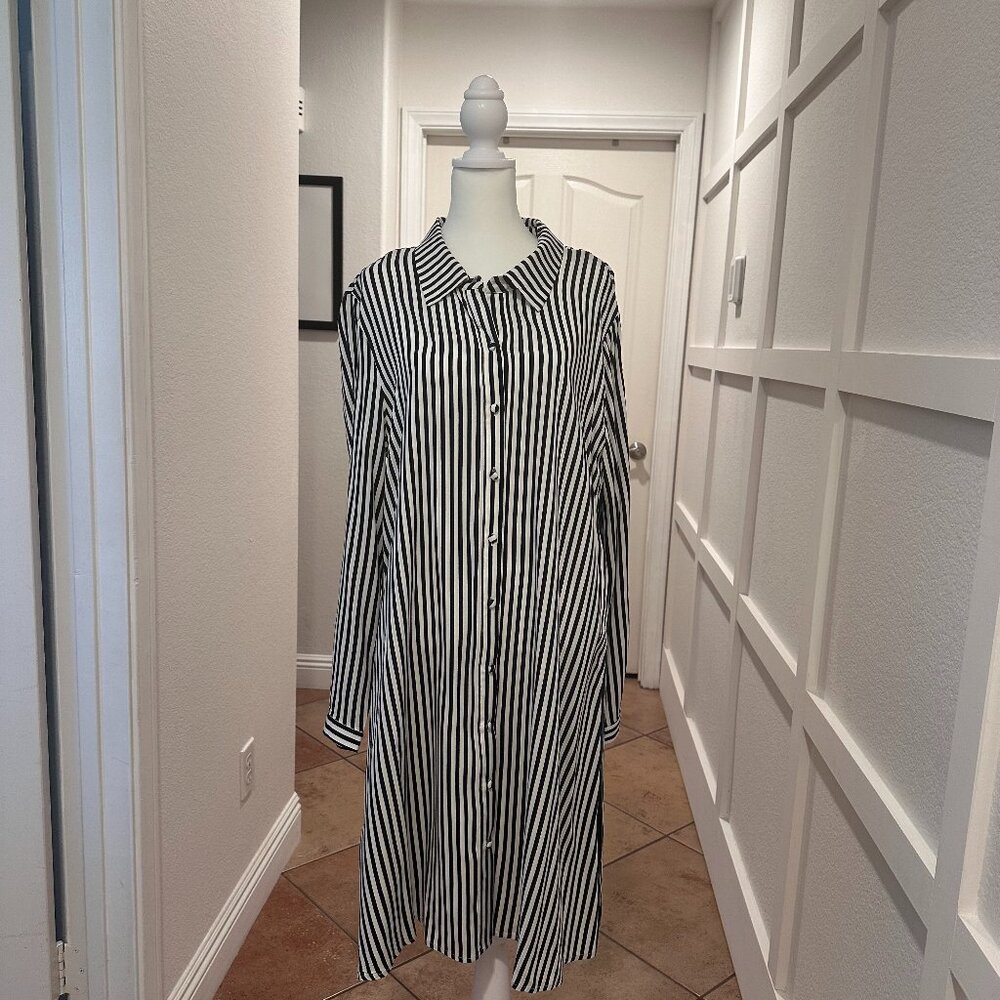 MSK Dress Size XL Navy Blue Strips w/Green Strip on the Sides